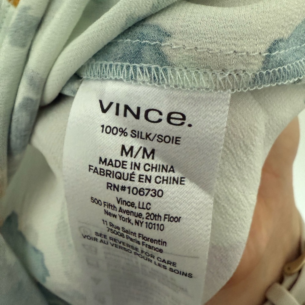 Vince. Silk Floral Print Button-Up Blouse - Picture 3 of 4